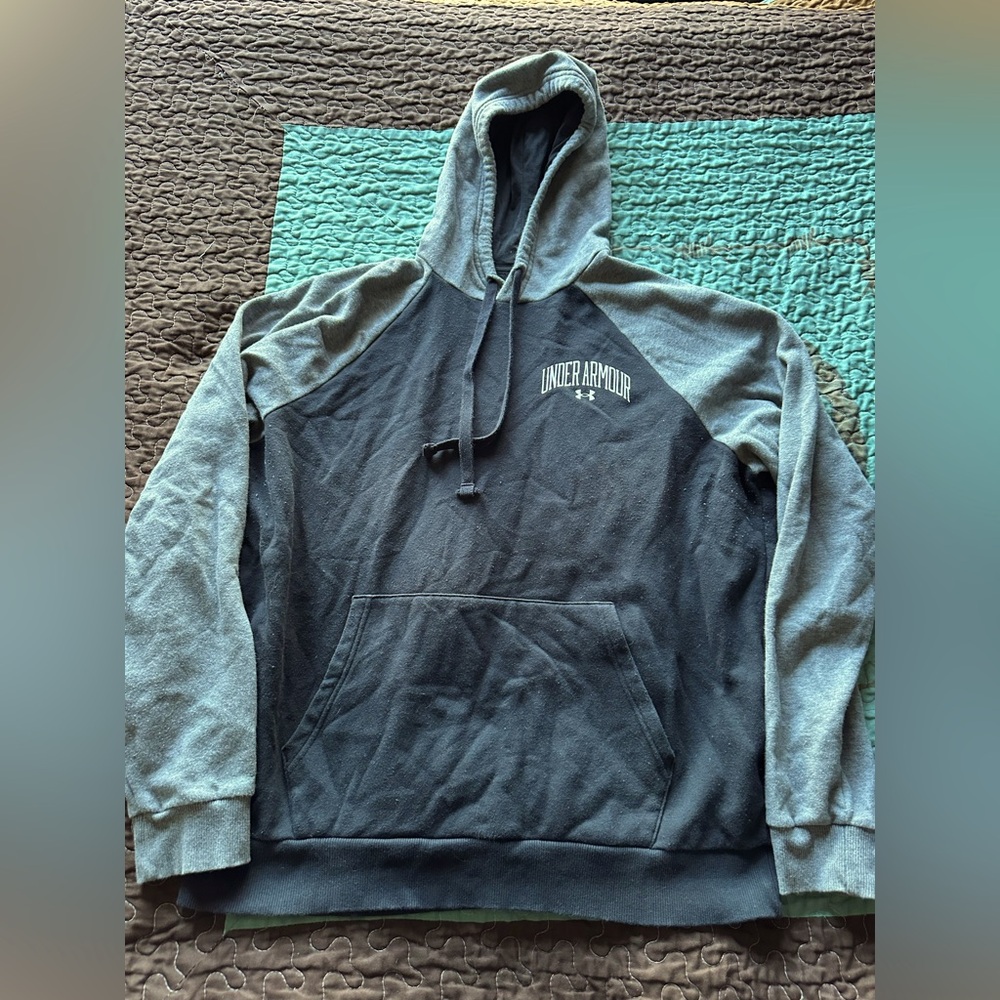 Under Armour Men's black and Gray Hoodie